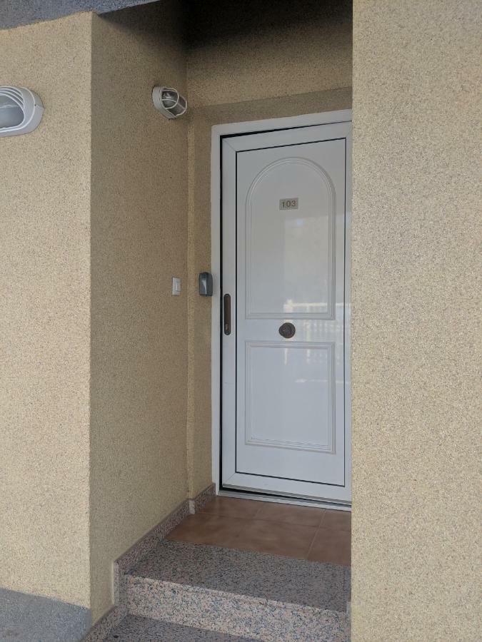 Zona Residencial Montesol Apartment *