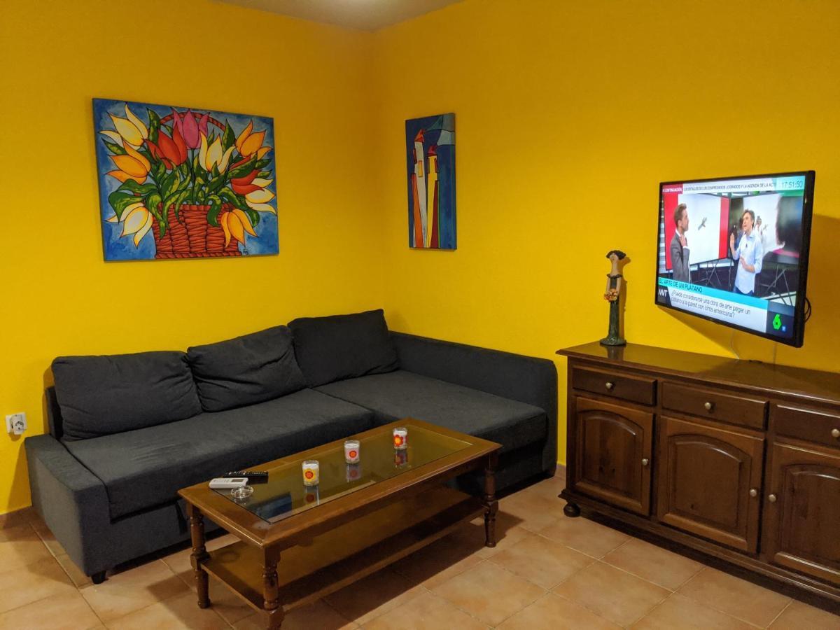 Zona Residencial Montesol Apartment *